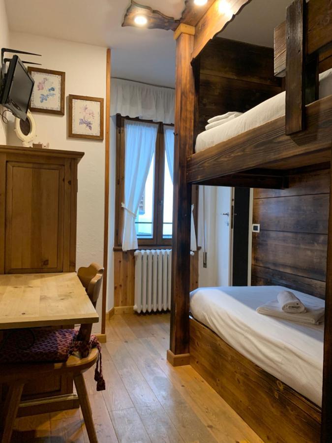 Hotel Capriolo Madesimo Extérieur photo